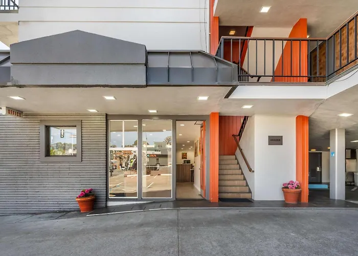 Hotel: La Luna Inn, An Ascend Collection Hotel