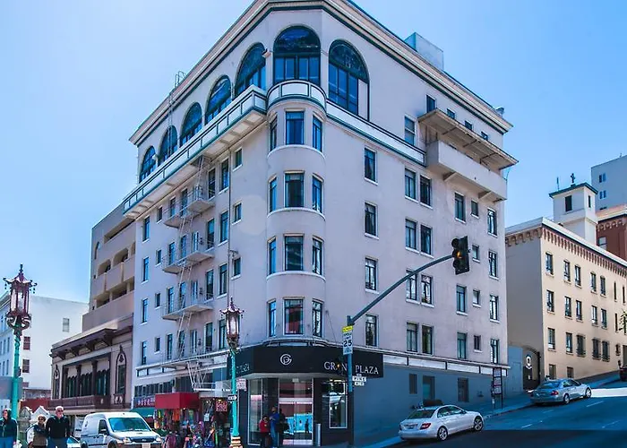 Cheap hotel: Grant Plaza Hotel